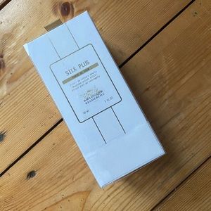 NIB Silk Plus Biologique Recherche Finishing Serum